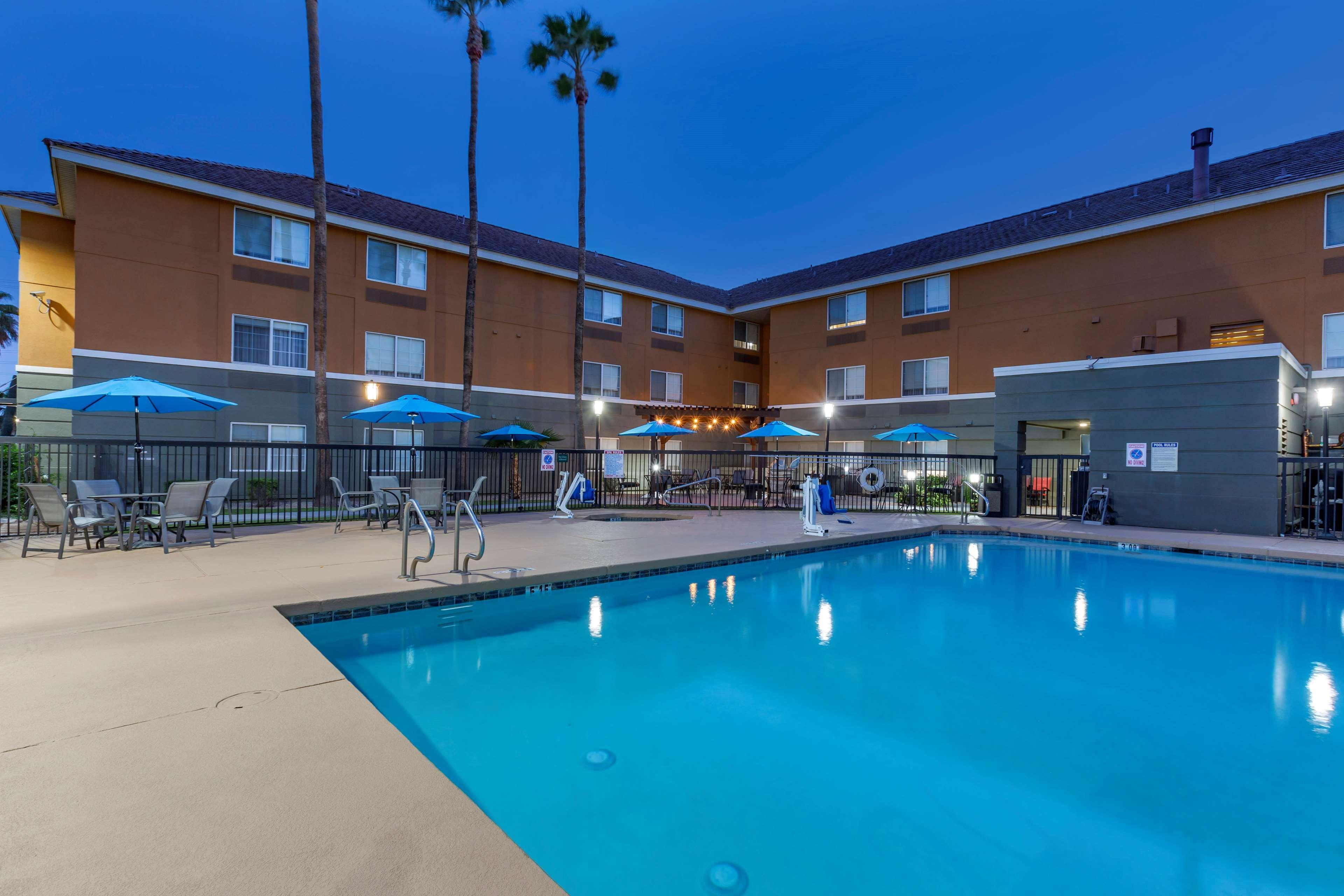 Best Western North Phoenix Hotel Exteriör bild